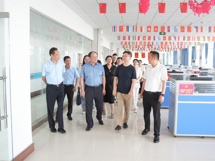Jining City Leaders Promote The Integration Of Popularization Of Science And Innovation In China Coal Group