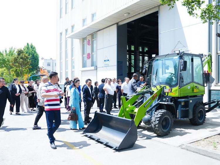 Asian Delegation of Global Digital Trade Visits China Coal Group for Inspection and Exchange